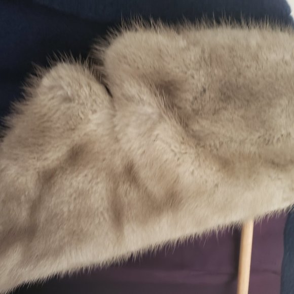 Vintage Winter Peacoat - Picture 6 of 11